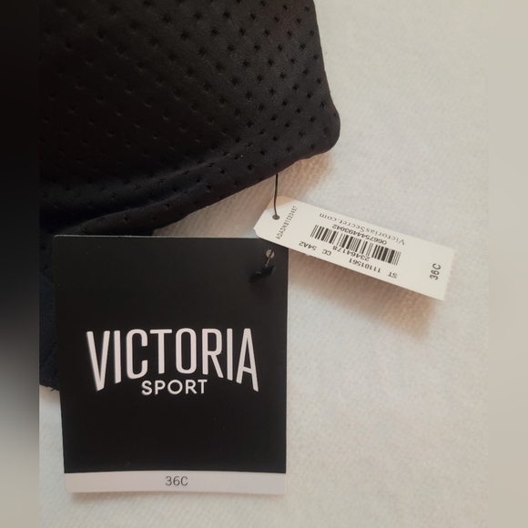 NWT Victoria's Secret VSX Lightweight Sport Bra - Picture 10 of 11